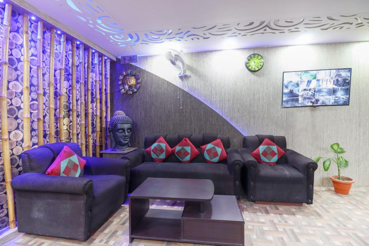 Capital O 70631 Hotel Dwarka International Darbhanga Exteriör bild